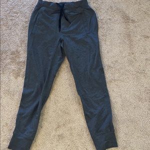 🔥LULULEMON GRAY JOGGERS 🔥